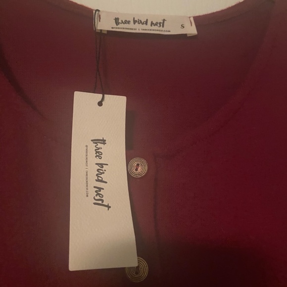 Jumper - Picture 2 of 3